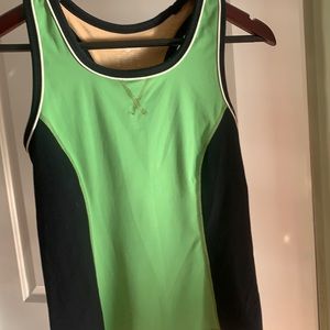 Lululemon top. Black & Green.